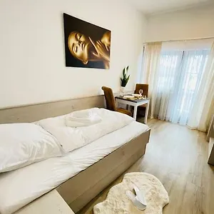 20 - Im Rottalblick - Youngmodern Wohnen, Tiere Willkommen, Bademantelgang Zur Therme, Tv Und Balkon Apartment